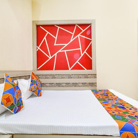 فندق Fabexpress Blue Star اوجاين المظهر الخارجي الصورة