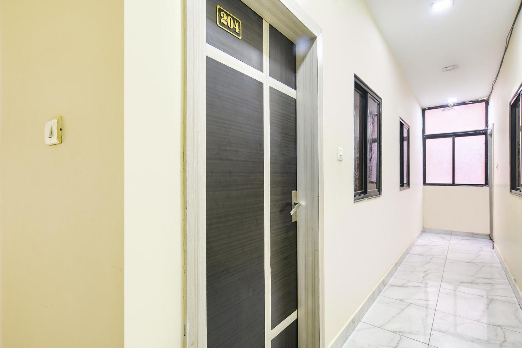 فندق Fabexpress Blue Star اوجاين المظهر الخارجي الصورة